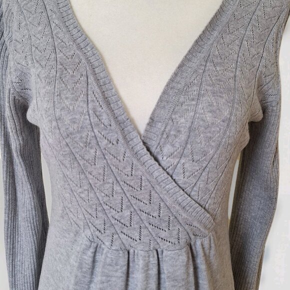 TOMMY HILFIGER SWEATER DRESS SIZE SMALL - Picture 4 of 6